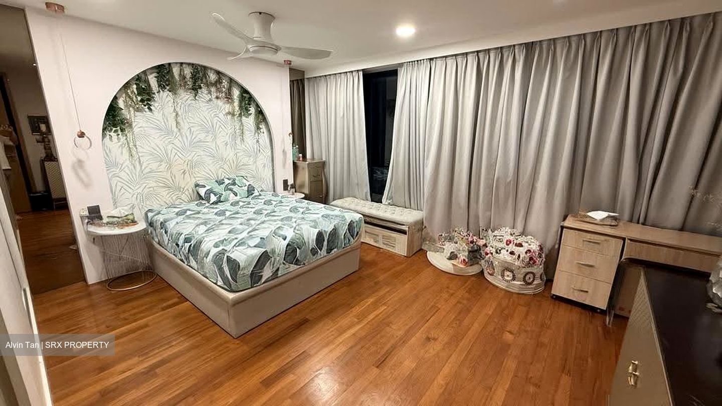 Still Road (D15), Terrace #637840261